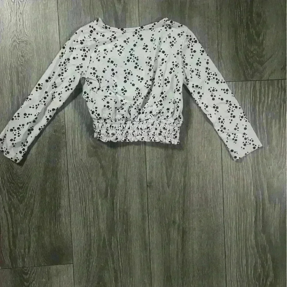 Carter’s and Children’s Place 2 Piece Girls Fall Long Sleeve Tee Bundle Size 5 - Picture 8 of 9